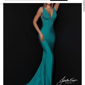 Johnathan Kayne formal